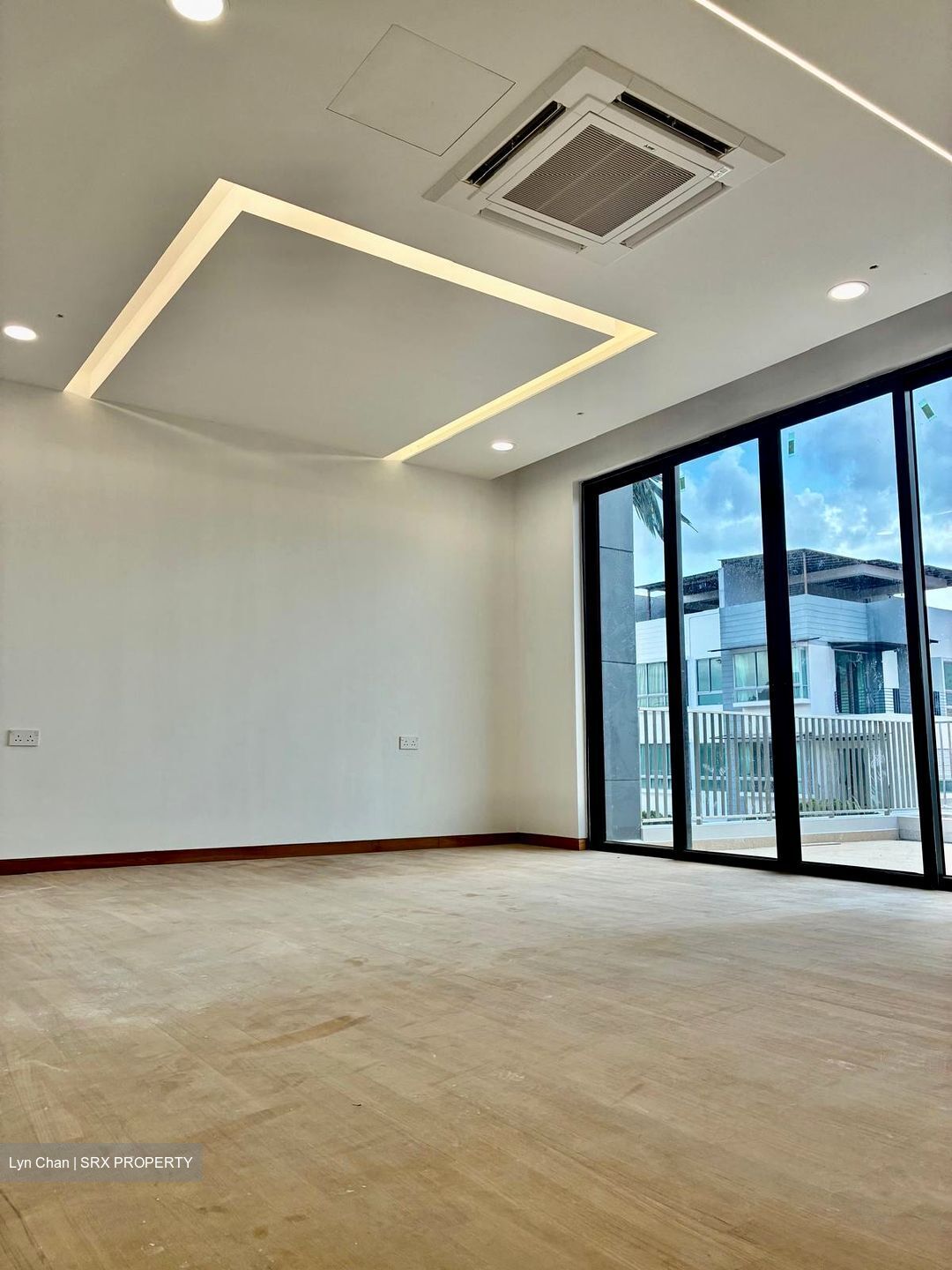 Changi Grove (D17), Semi-Detached #569287971